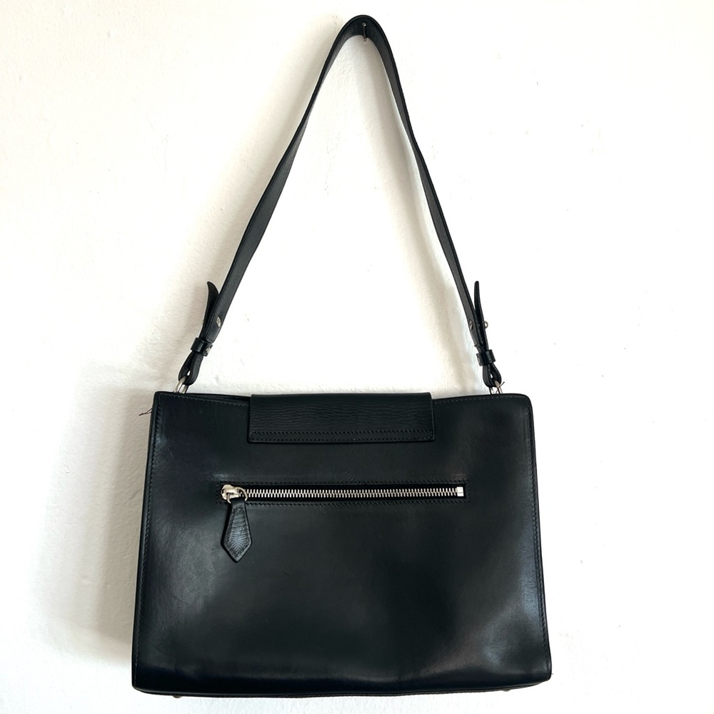 SOLD!!!
Vintage Dooney & Bourke Black Leather Shoulder Bag - Picture 5 of 8